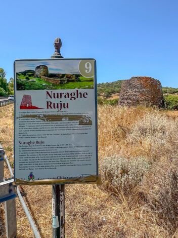 Nuraghed on Sardiiniale ainuomased kivitornid. Umbes 3500 aastat tagasi ehitatud, olid need pea 20 meetri kõrgused, ja neid on kokku umbes 7000