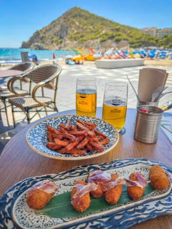 Serrano singiga kroketid - La Cala de Finestrat