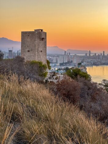 Torre d'Aguiló - üks viiest rannikukaitsetornist